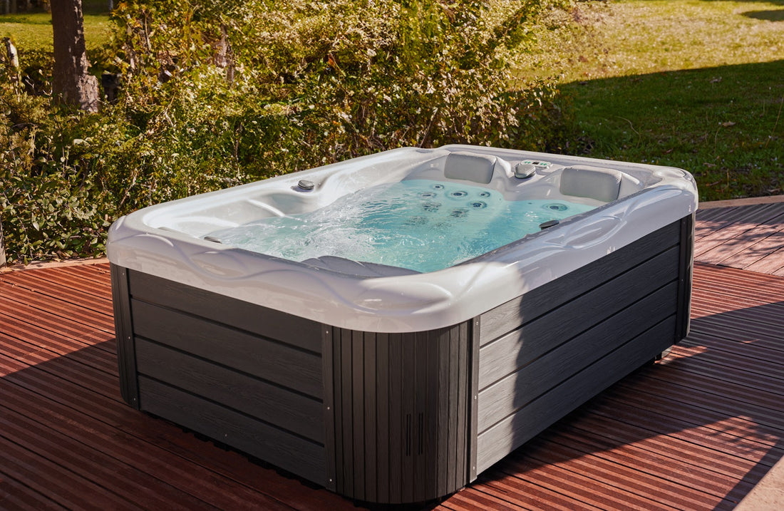 3 things to do before entering your BuenoSpa hot tub