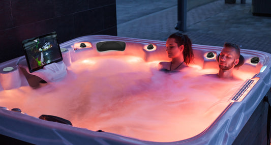 Buenospa Hollywood hot tub