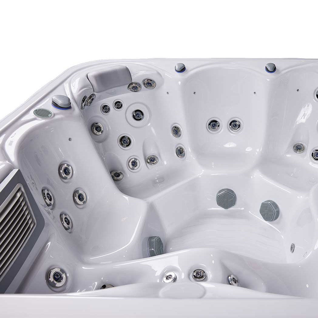 New York Hot Tub