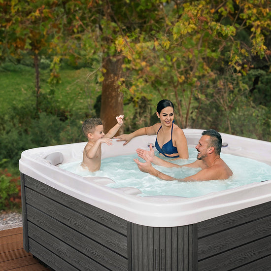 Buenospa Chicago Hot Tub video